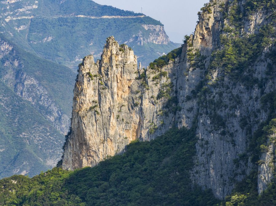 夏日巫峽美。王正坤攝