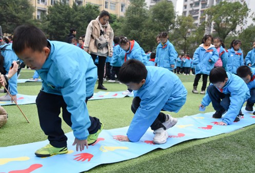 活動現(xiàn)場。重慶愛爾兒童眼科醫(yī)院供圖