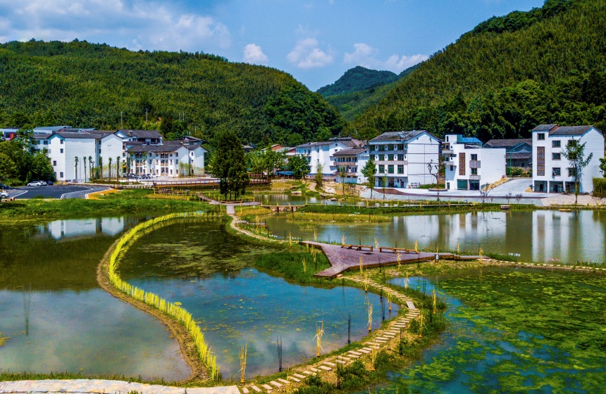 竹山場(chǎng)鎮(zhèn)尾水濕地公園剛建成時(shí)的面貌。（資料圖）受訪者供圖